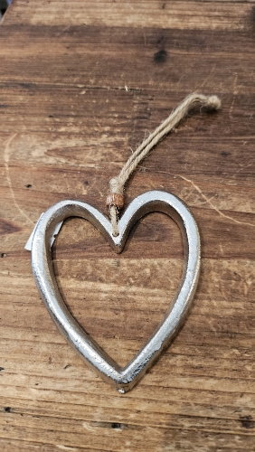 Strieborné kovové závesné srdce, 9x8cm